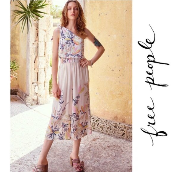 Free People Island Time Jumpsuit Size Medium NWT - Picture 6 of 7